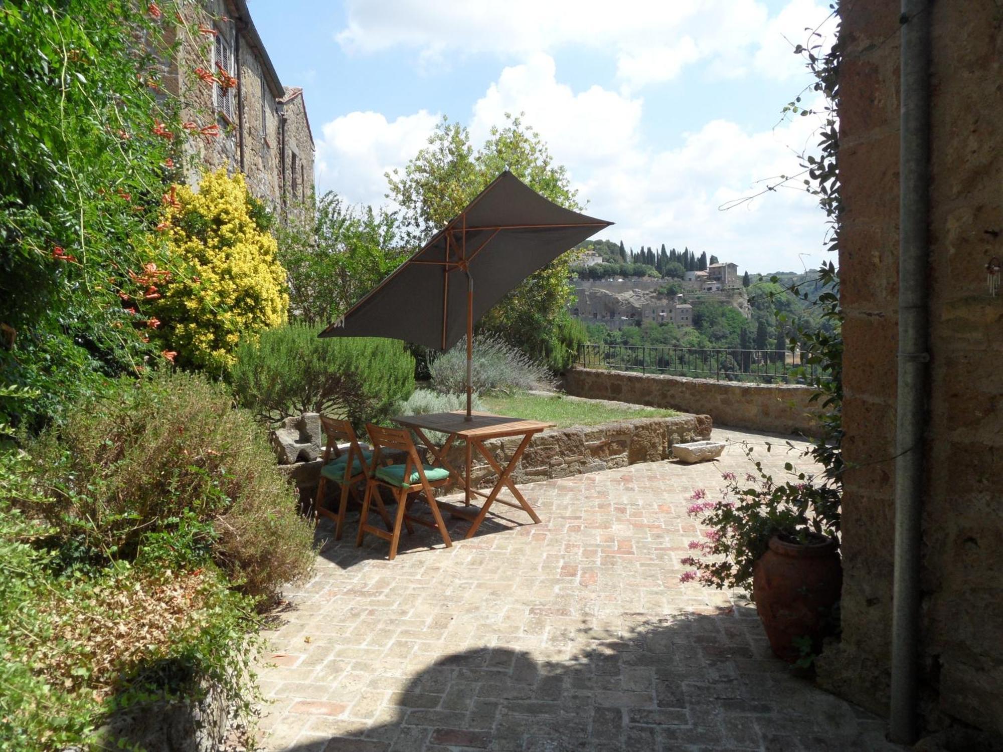 Un Giardino Nel Tufo Bed & Breakfast Pitigliano Ngoại thất bức ảnh