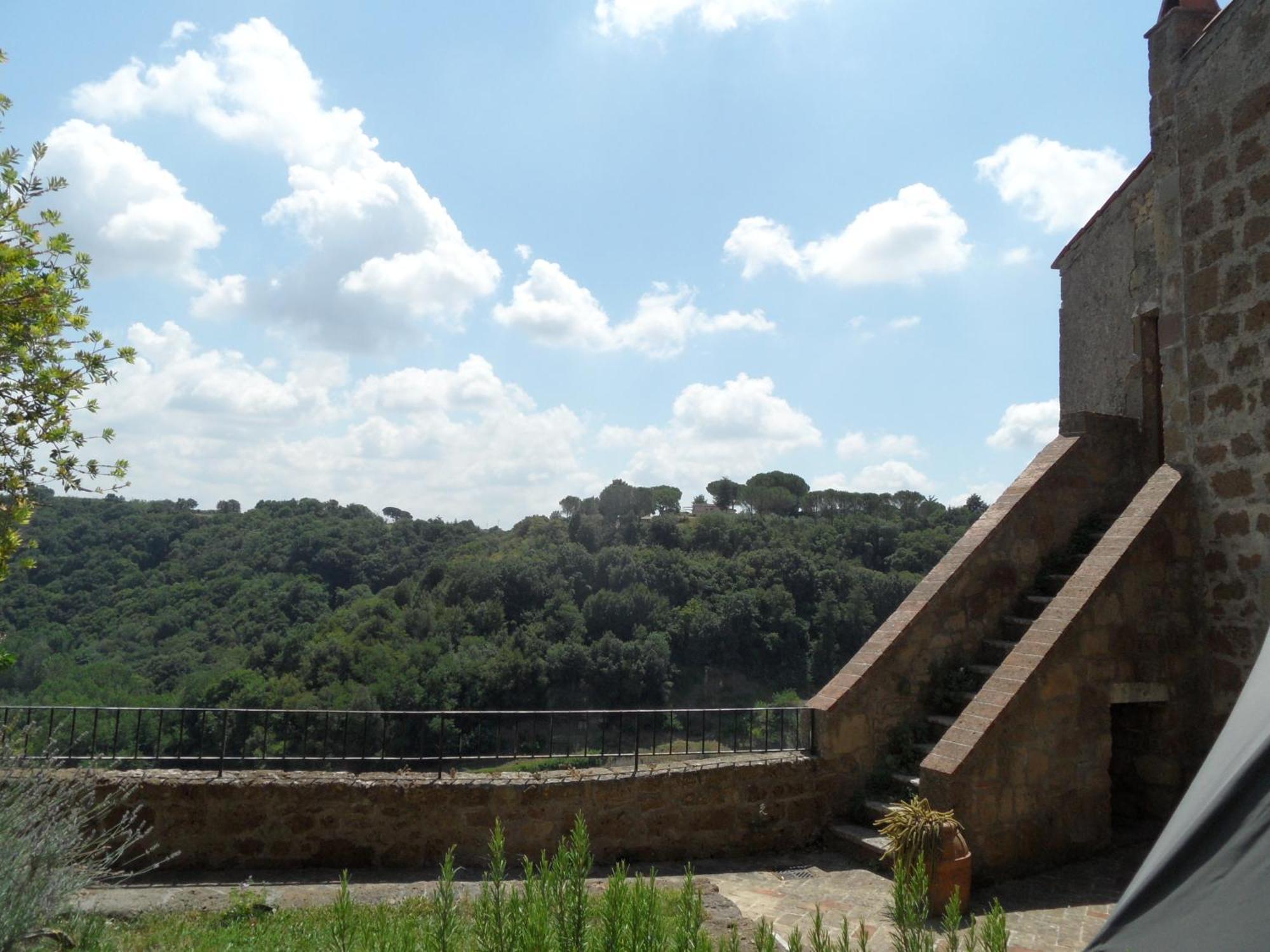Un Giardino Nel Tufo Bed & Breakfast Pitigliano Ngoại thất bức ảnh